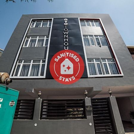 Oyo Townhouse 086 Pankha Road Hotel Nova Deli Exterior foto